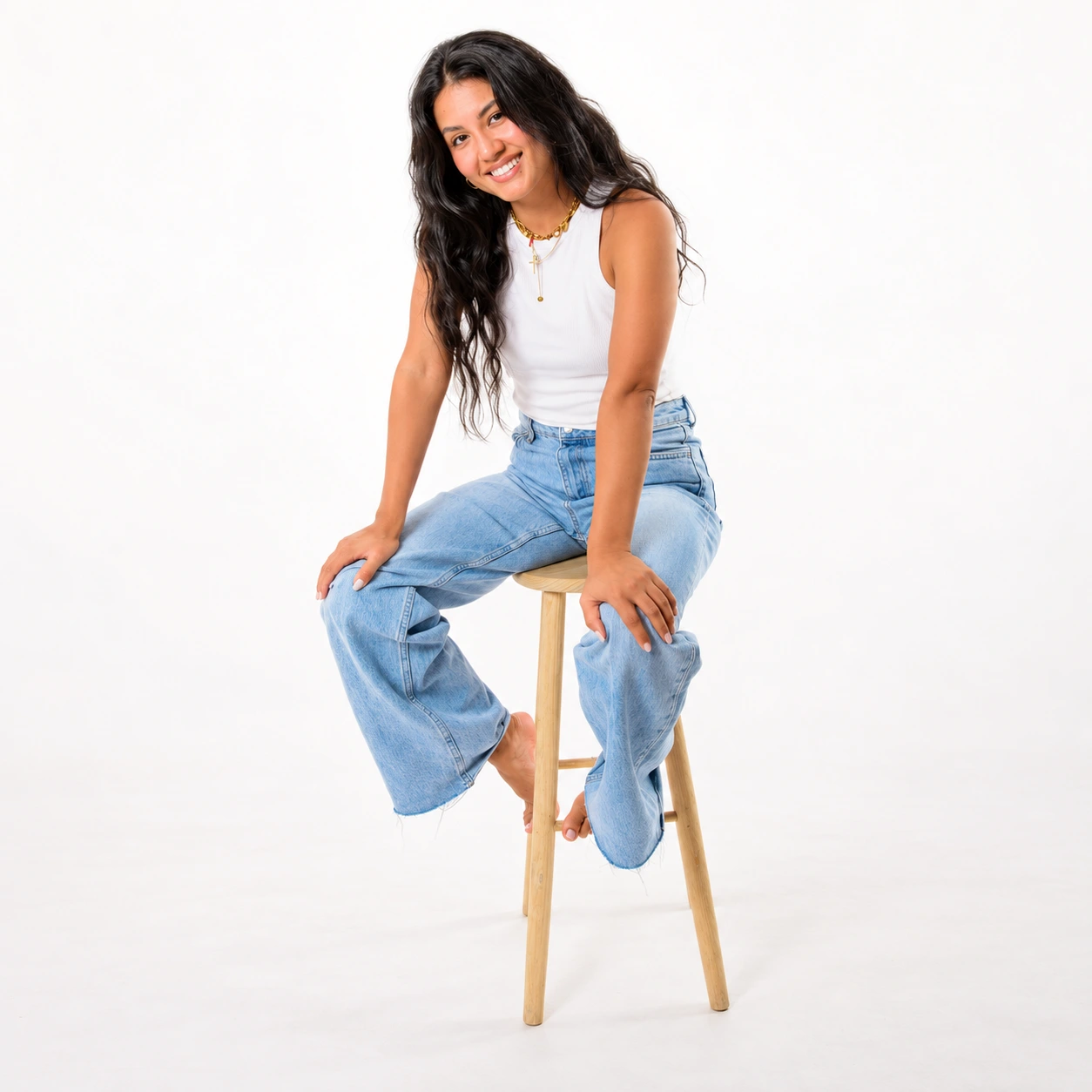 Nathalie Narazas sentada en un estudio